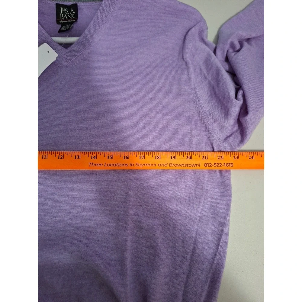 Jos A Bank Signature‎ Collection 100% Wool Mens Large Light Purple V Neck